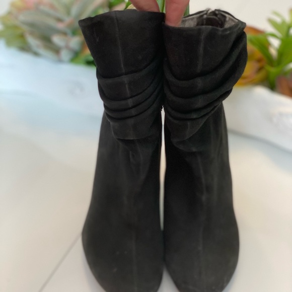 Suede Marciano boots - Picture 3 of 6